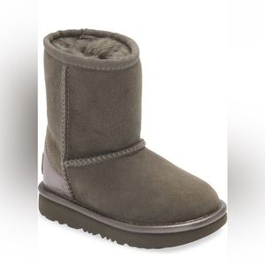 Ugg Classic II Genuine Shearling Lined Boots